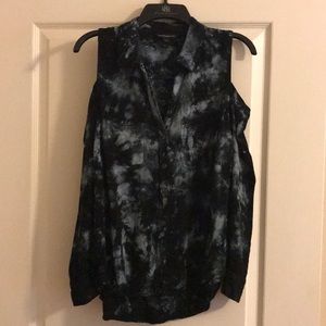 Women’s long sleeve cold shoulder button up shirt